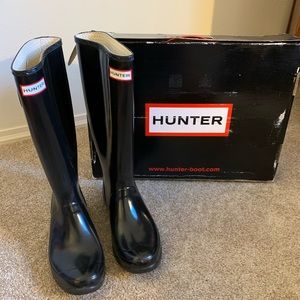Hunter Wide Calf Rain Boots Huntress Gloss Black